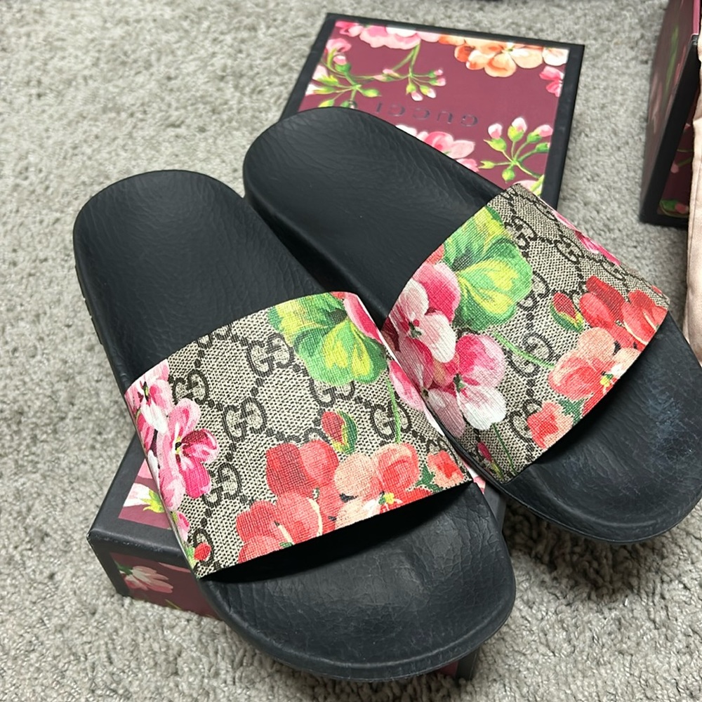 Bloom Gucci Slides
